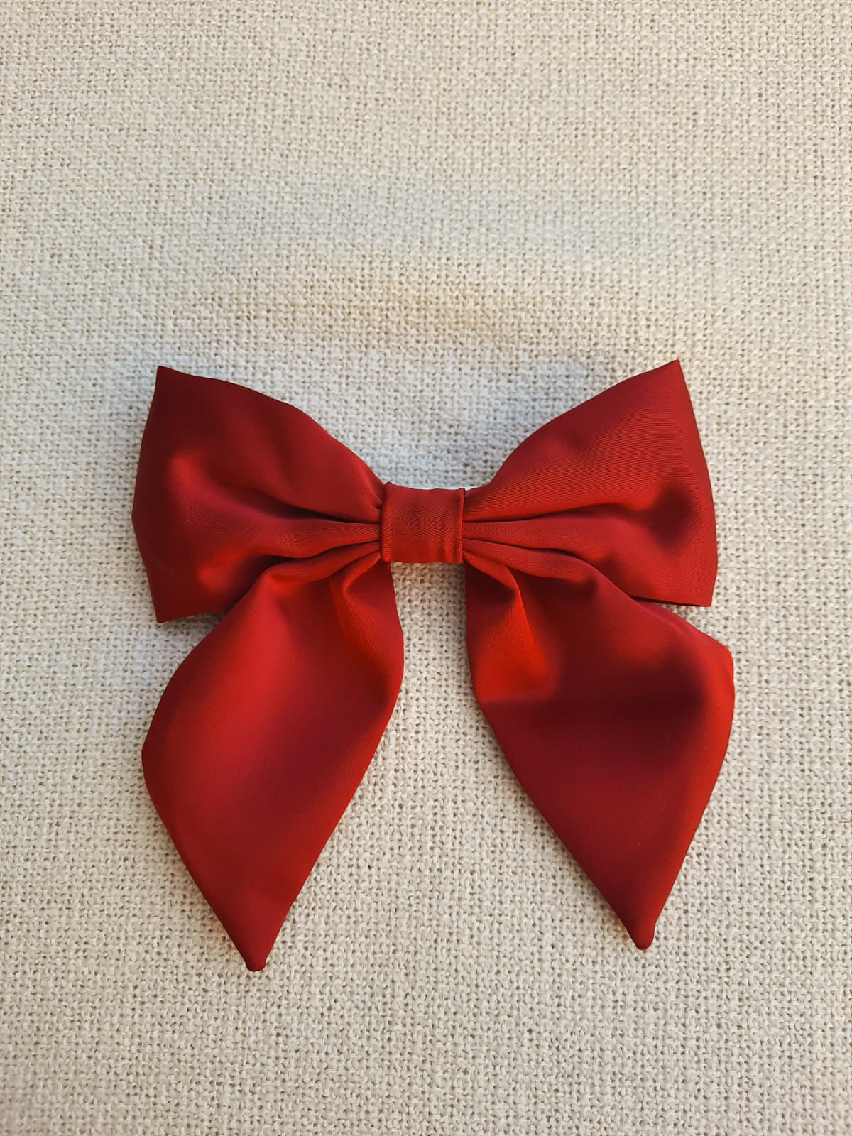 BOW BARRETTE