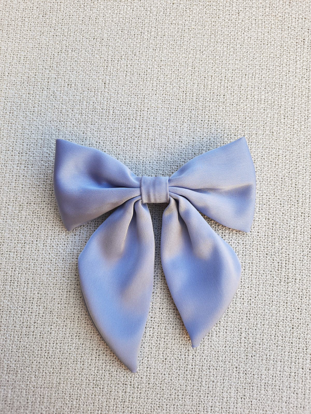 BOW BARRETTE