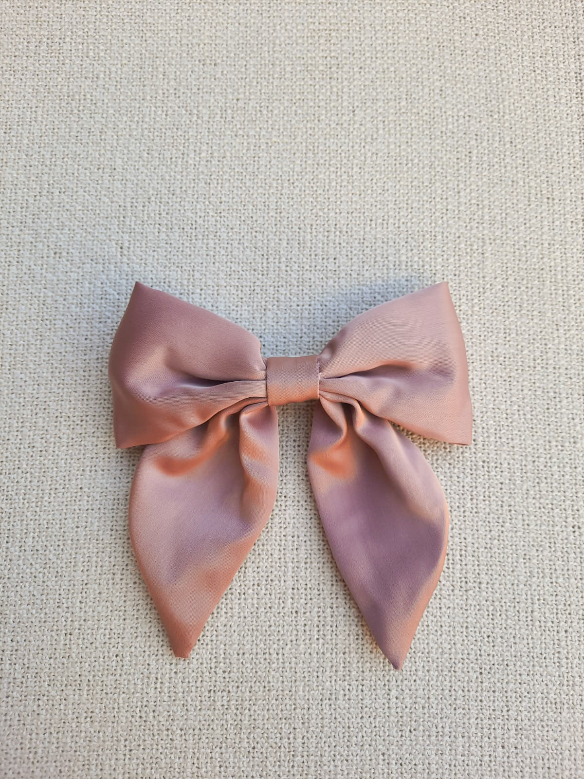 BOW BARRETTE